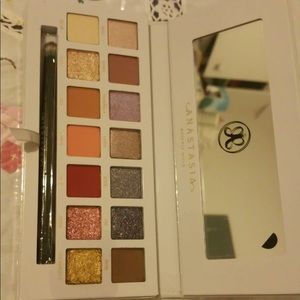 ABH Carli Bybel palette